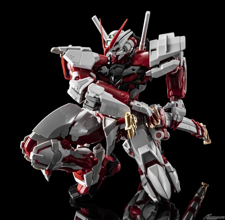 Hi-RESOLUTION MODEL 1/100 GUNDAM ASTRAY RED FRAME